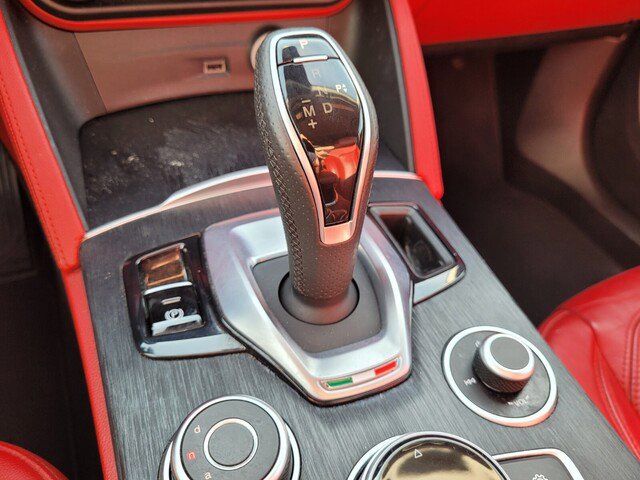 Used 2020 Alfa Romeo Stelvio Sport w/ Quick Order Package 22K Sport image 28