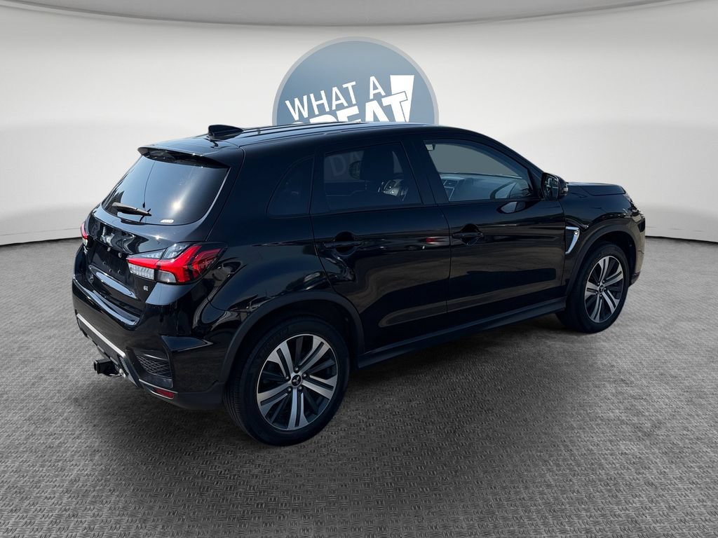 Used 2024 Mitsubishi Outlander Sport SE AWD/4WD image 3