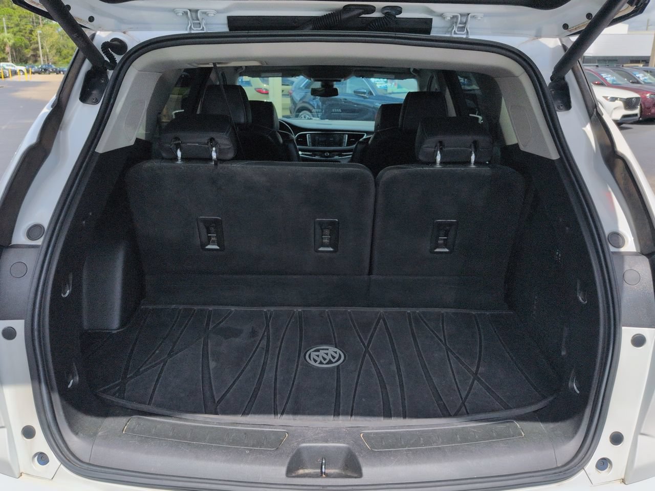 Used 2020 Buick Enclave Avenir w/ Avenir Technology Package AWD/4WD image 13