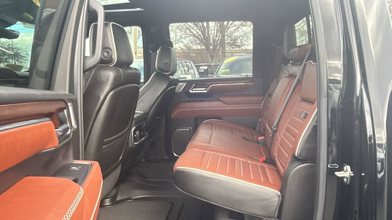 Used 2024 GMC Sierra 2500 Denali Ultimate w/ Snow Plow Prep/Camper Package image 35