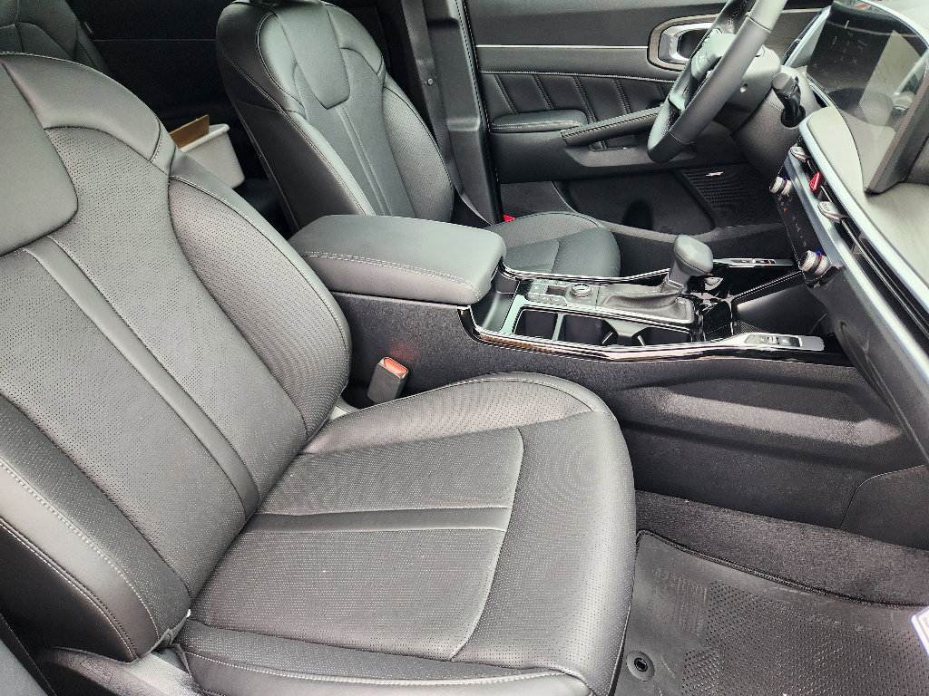 New 2026 Kia Sorento SX image 10