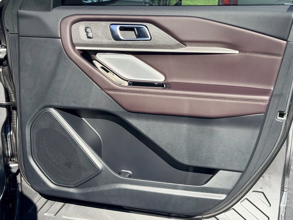 New 2026 Ford Explorer Platinum RWD image 6
