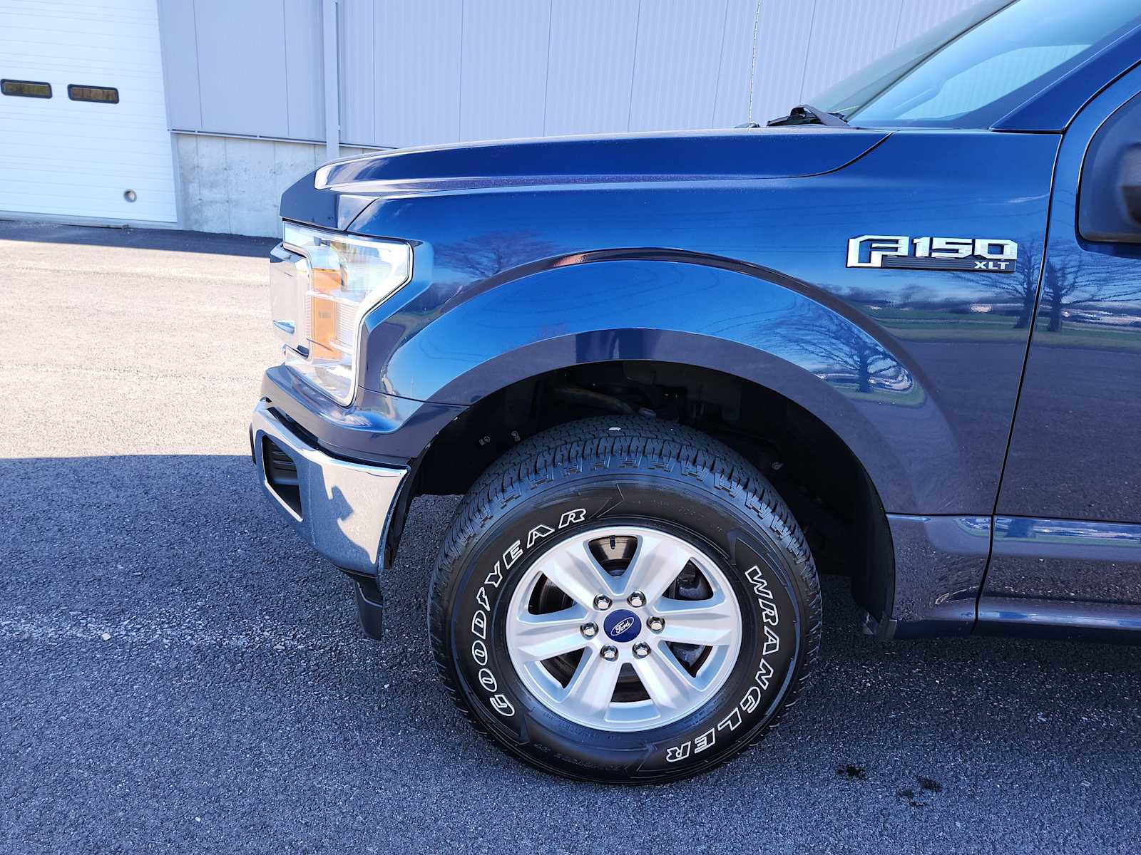 Used 2018 Ford F150 XLT w/ Equipment Group 301A Mid AWD/4WD image 10