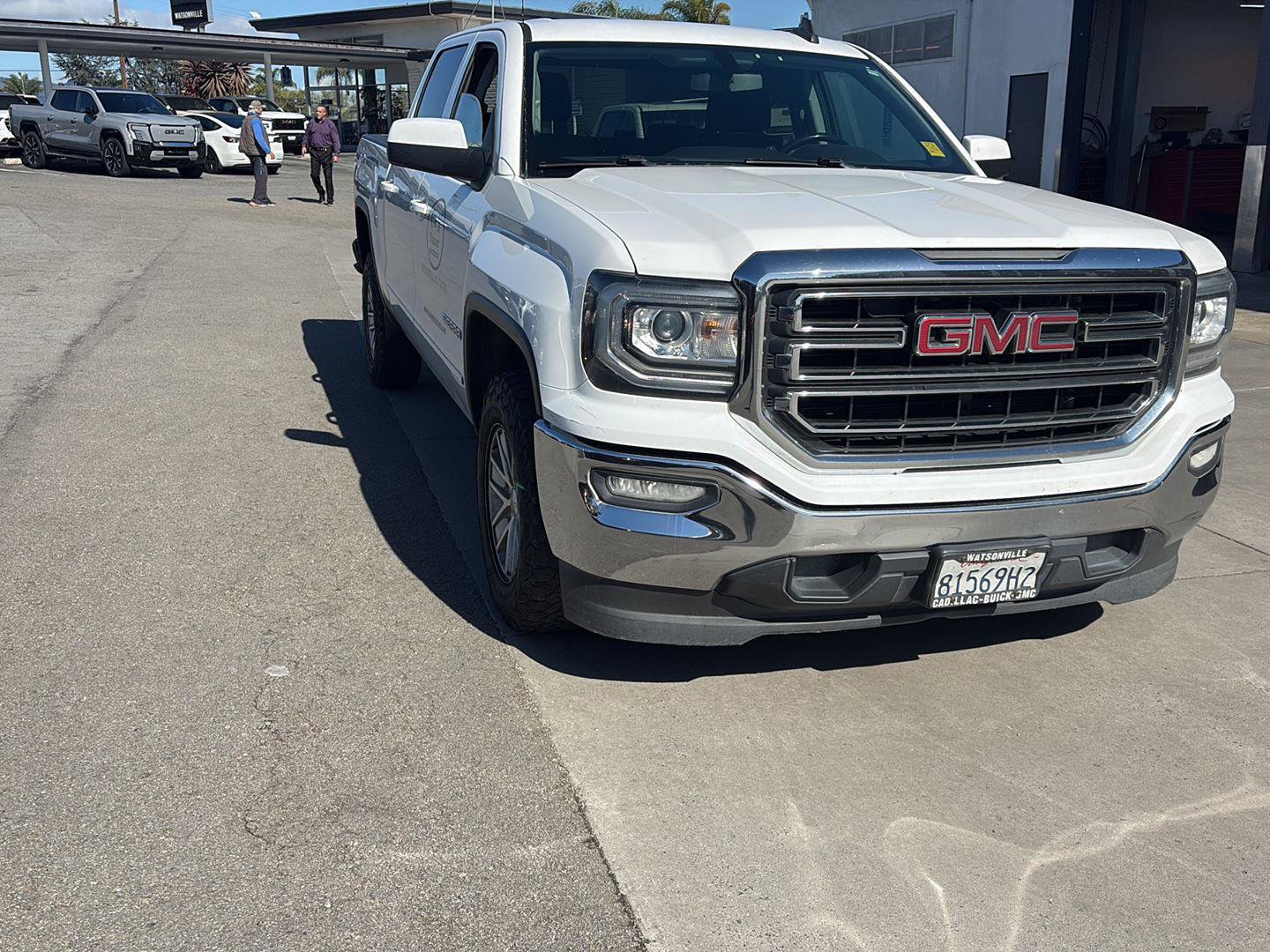 Used 2017 GMC Sierra 1500 SLE w/ SLE Value Package RWD image 2