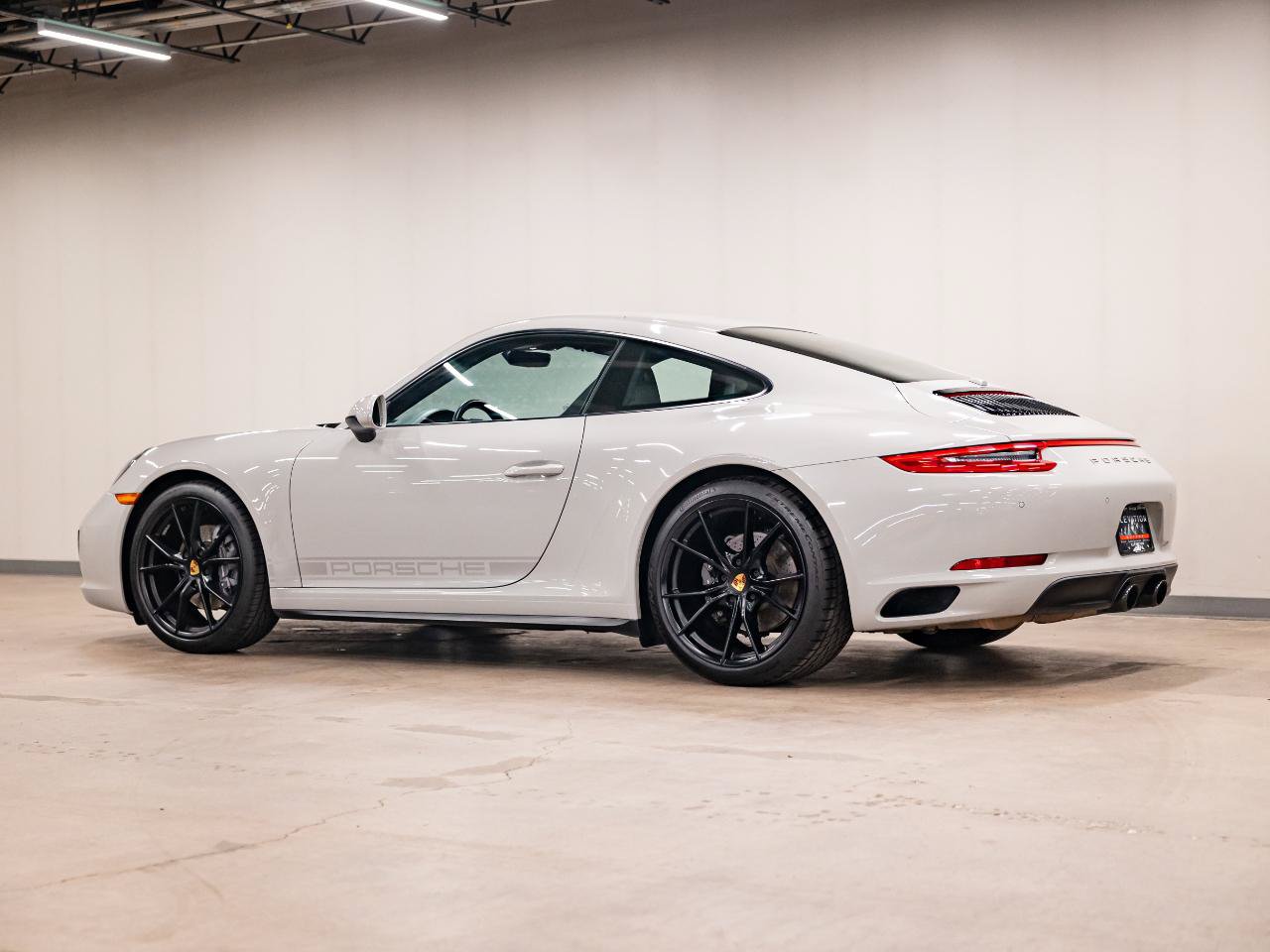 Used 2019 Porsche 911 Carrera 4 AWD/4WD image 29