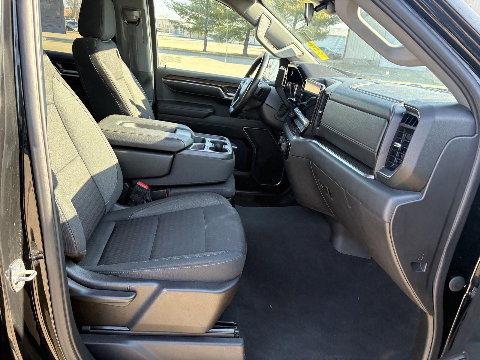 Used 2023 Chevrolet Silverado 1500 LT w/ Protection Package image 18