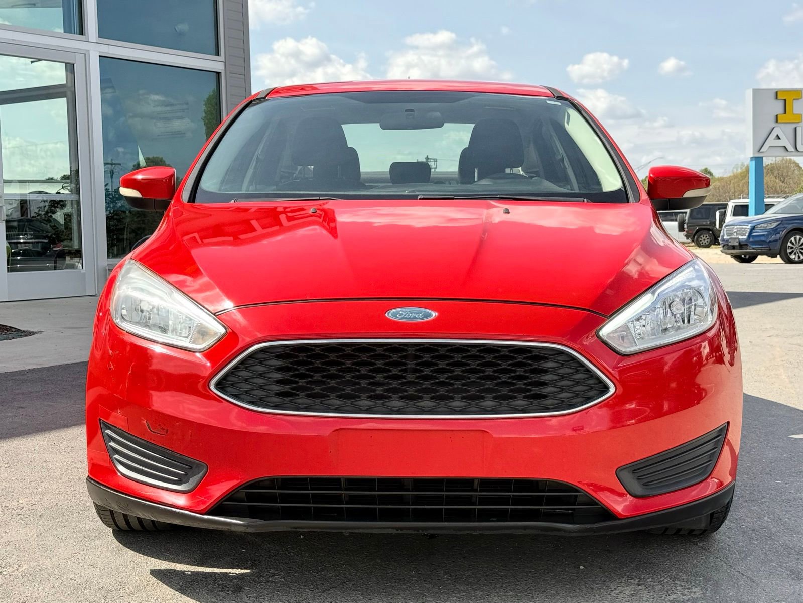 Used 2015 Ford Focus SE image 4