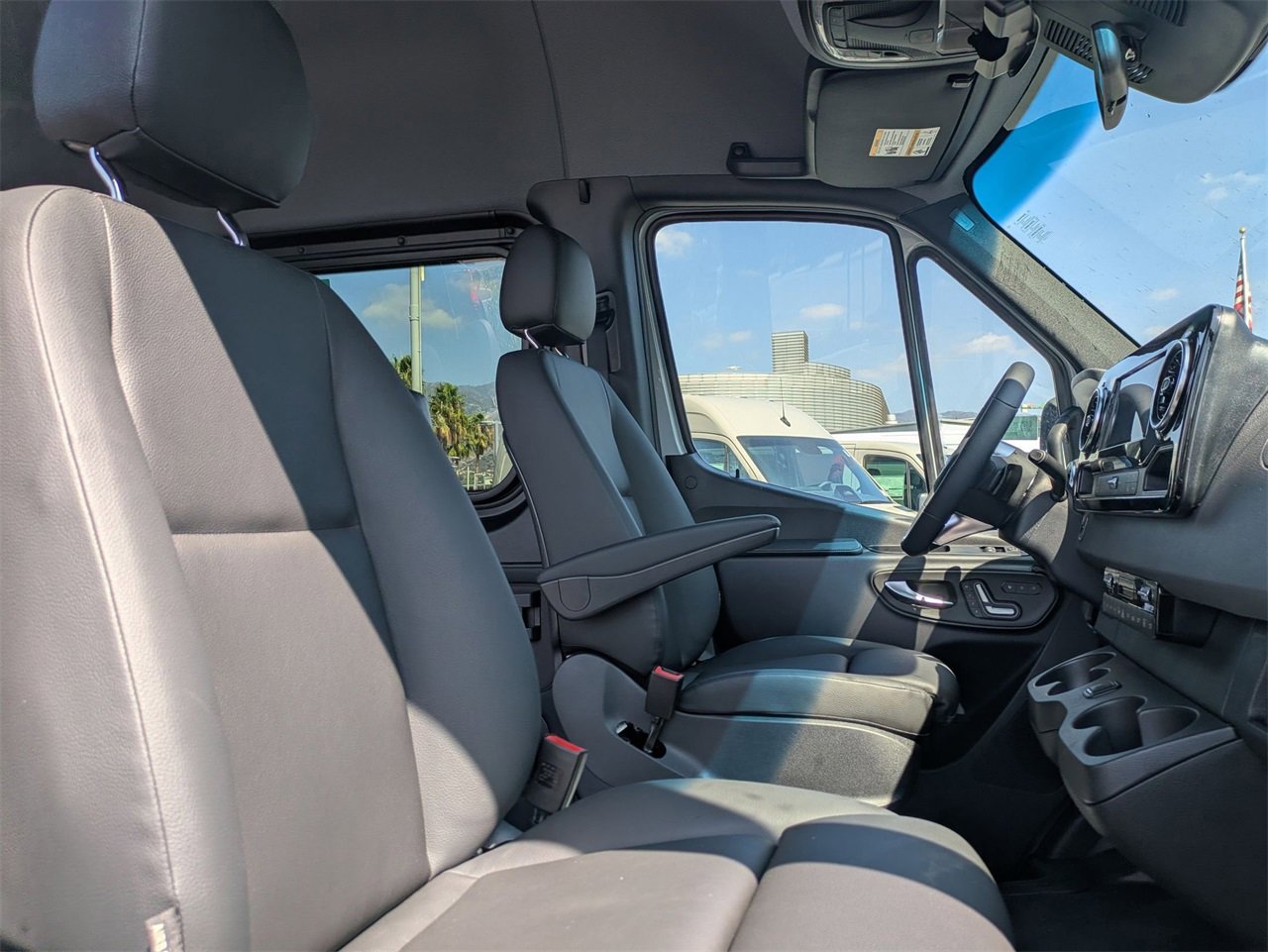 New 2025 Mercedes-Benz Sprinter 2500 image 9