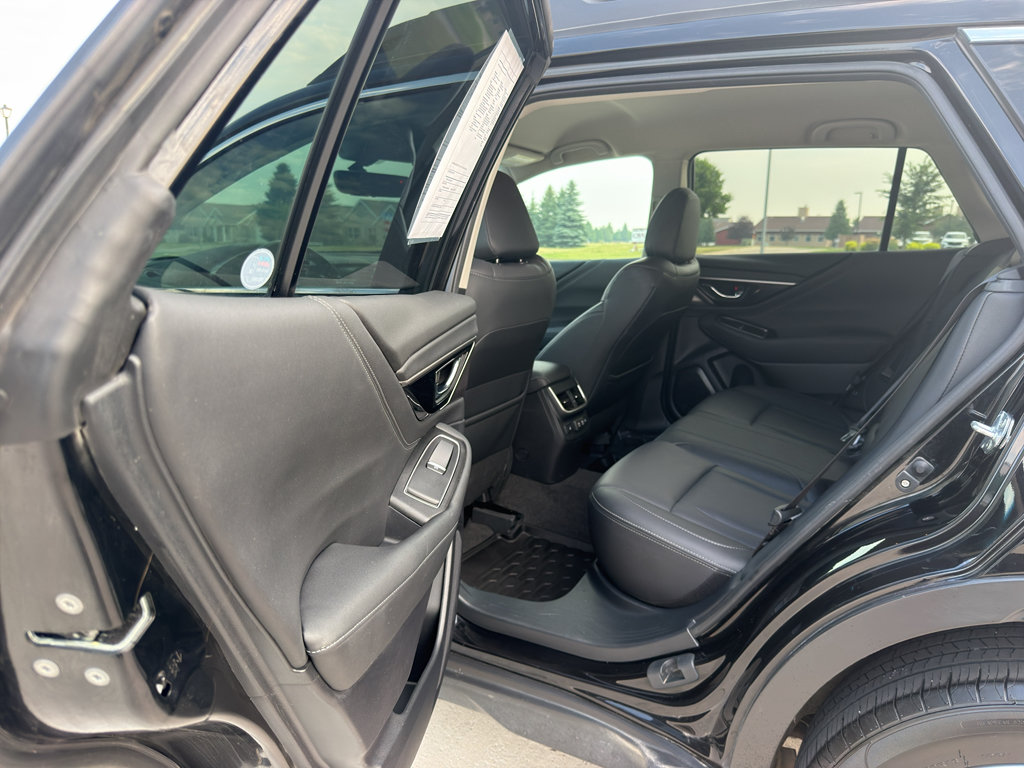 Used 2021 Subaru Outback Limited AWD/4WD image 10