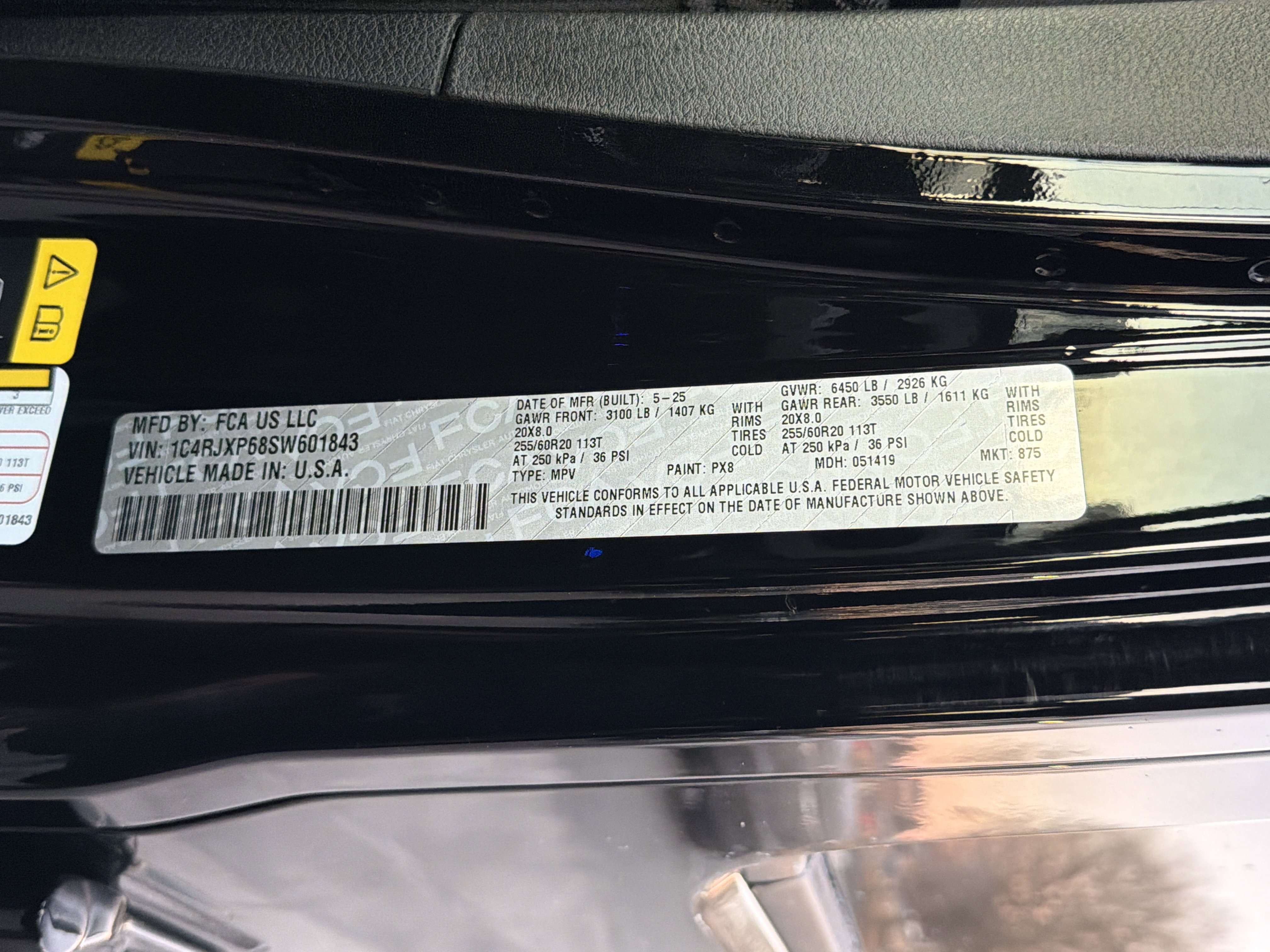 Used 2025 Jeep Wrangler Sahara image 34