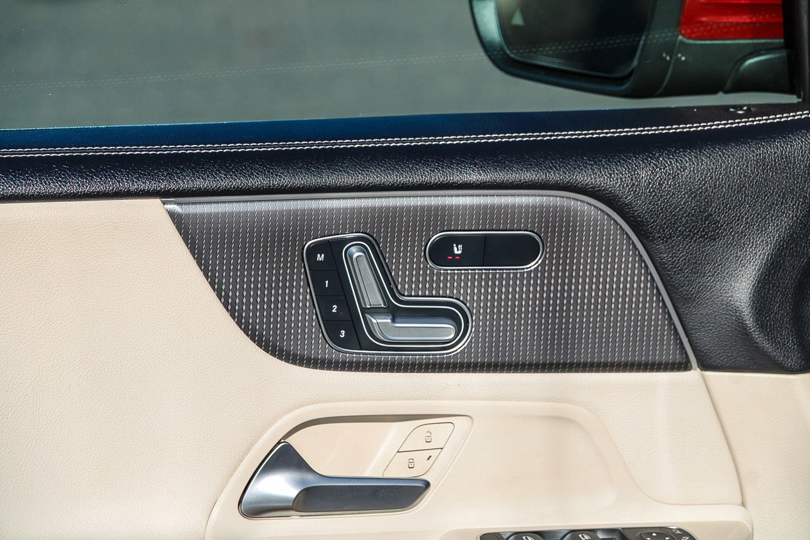 Used 2021 Mercedes-Benz GLB 250 4MATIC image 20