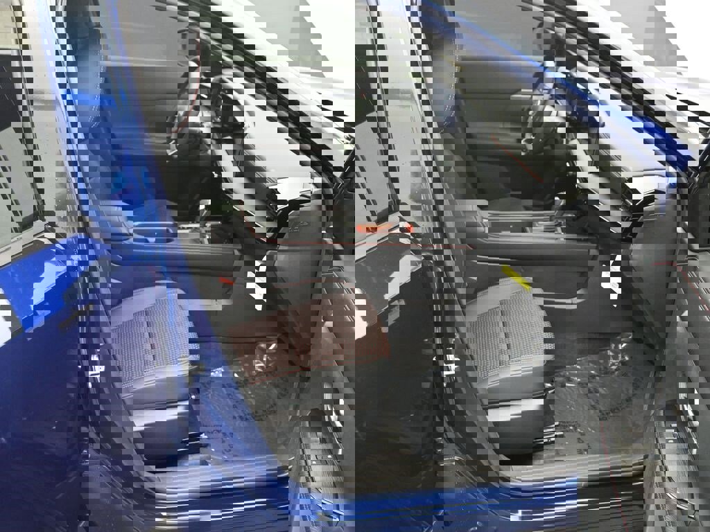 New 2026 Nissan Kicks SR image 24