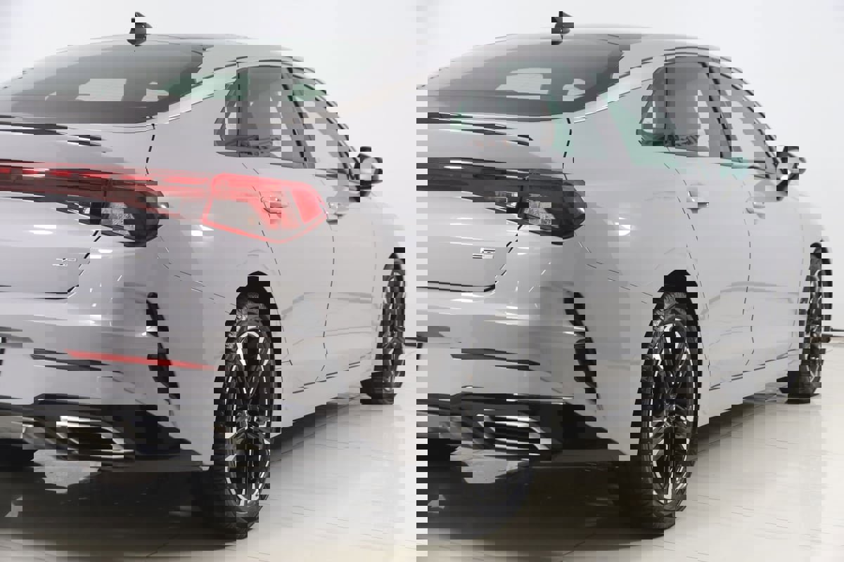 Used 2023 Kia K5 GT-Line image 49