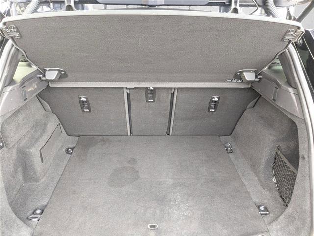 Used 2020 Land Rover Range Rover Evoque S image 6