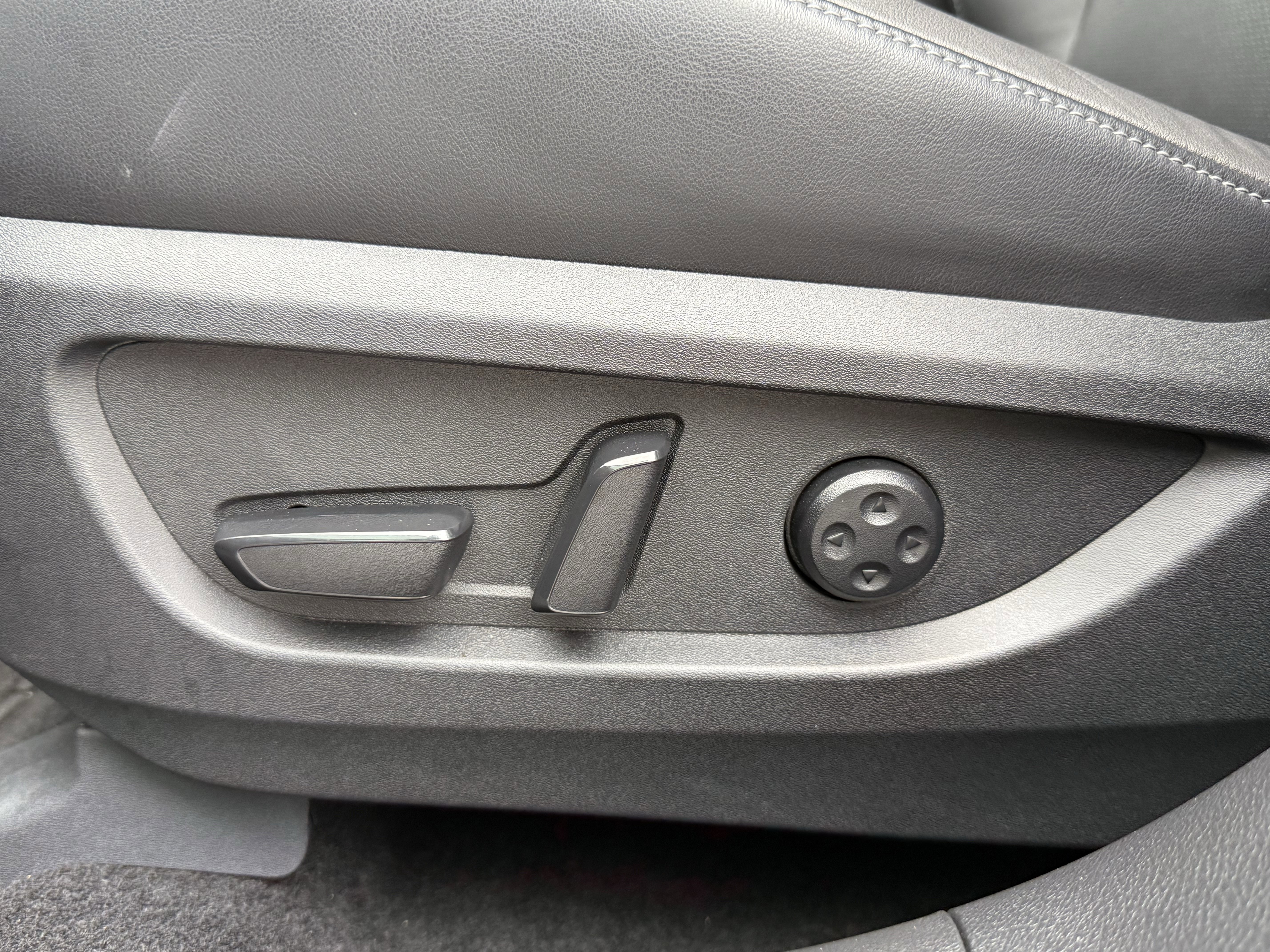 Certified 2024 INFINITI QX50 Luxe FWD image 27