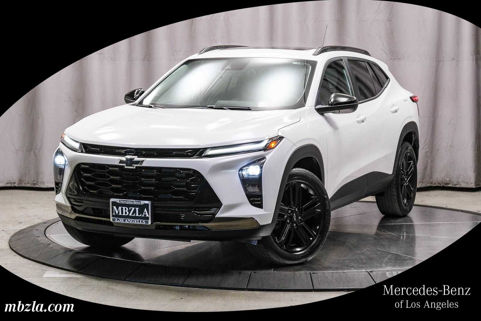 Used 2024 Chevrolet Trax ACTIV w/ Sunroof Package FWD image 1