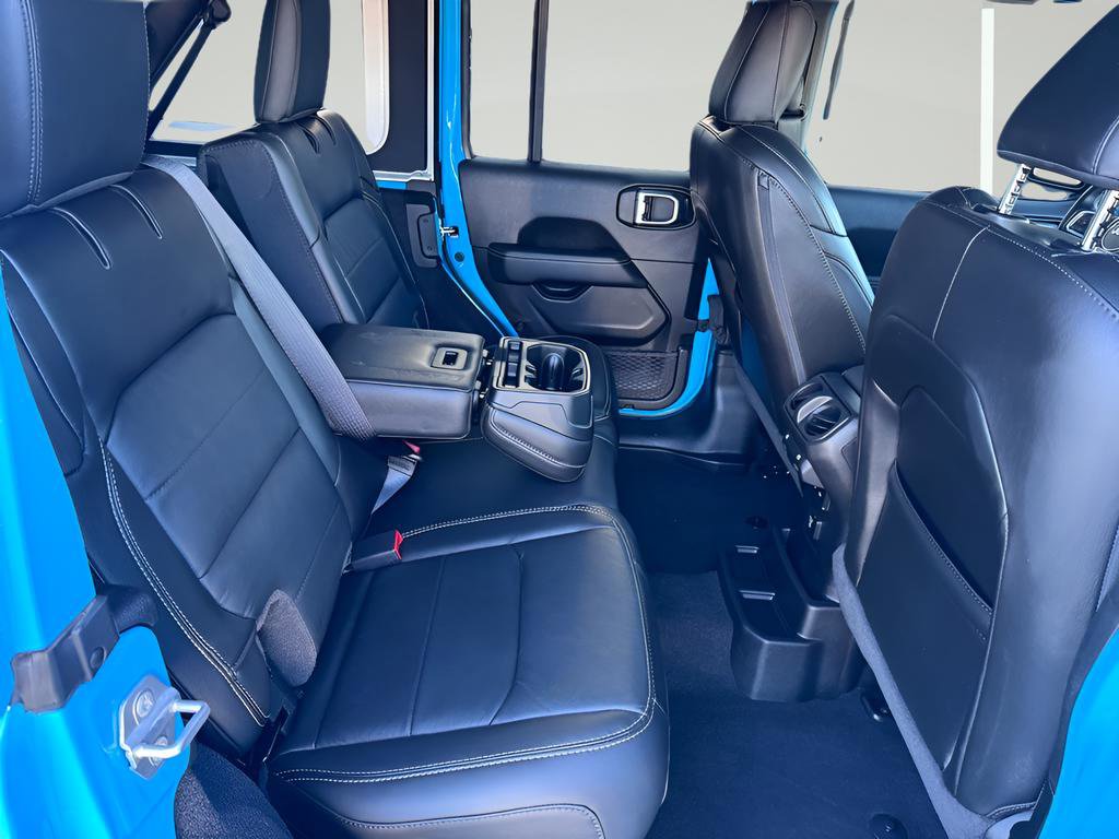 Used 2021 Jeep Wrangler Unlimited Sahara image 33