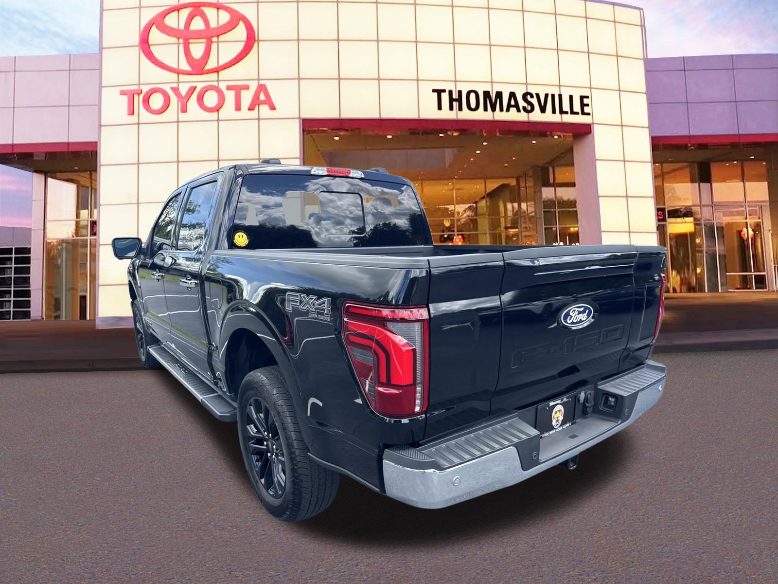 Used 2025 Ford F150 Lariat w/ Equipment Group 502A High AWD/4WD image 7