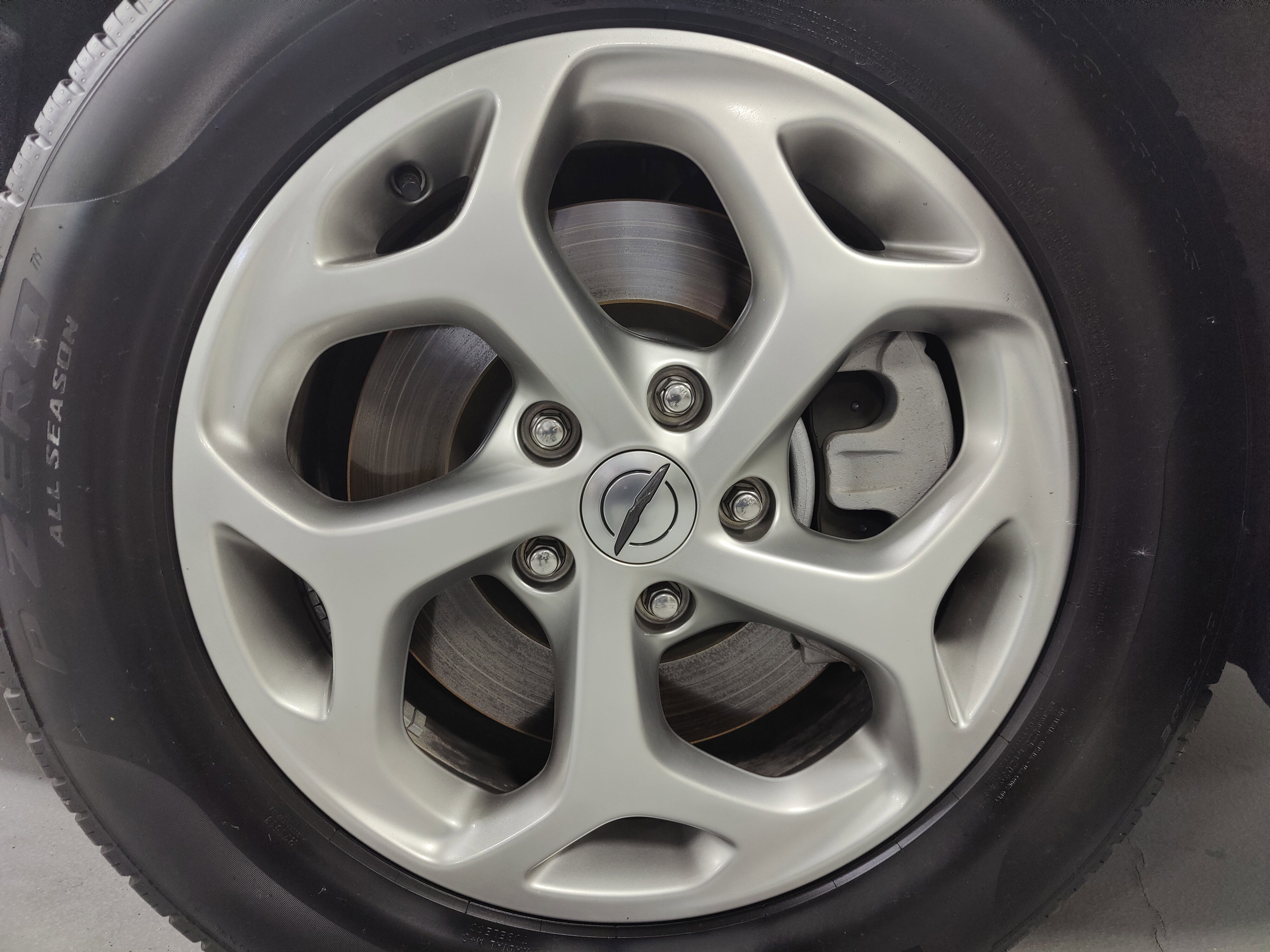 Used 2024 Chrysler Pacifica Limited image 31