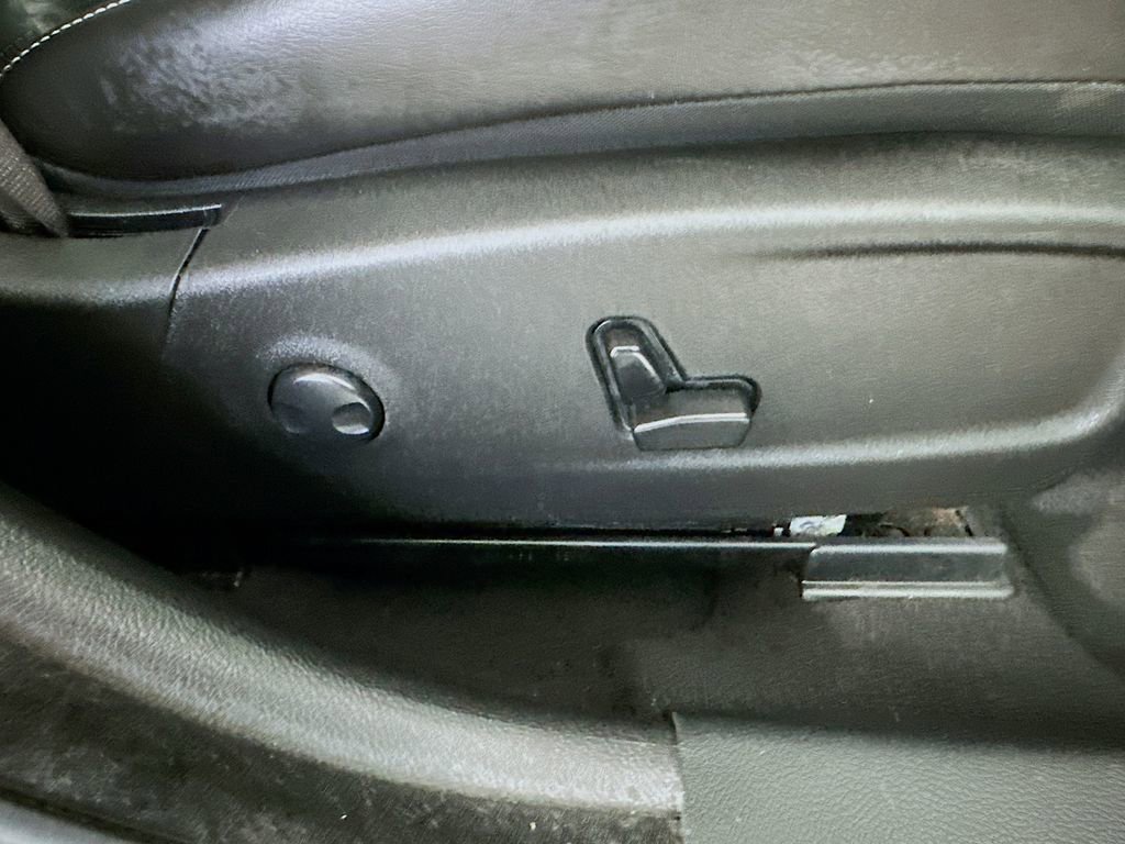 Used 2023 Chrysler 300 S RWD image 24