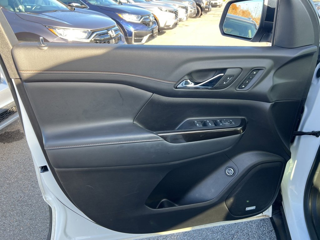 Used 2023 GMC Acadia AT4 w/ Preferred Package image 21