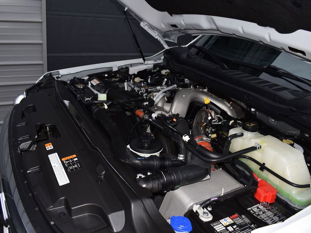 Used 2024 Ford F350 Platinum w/ FX4 Off-Road Package image 46