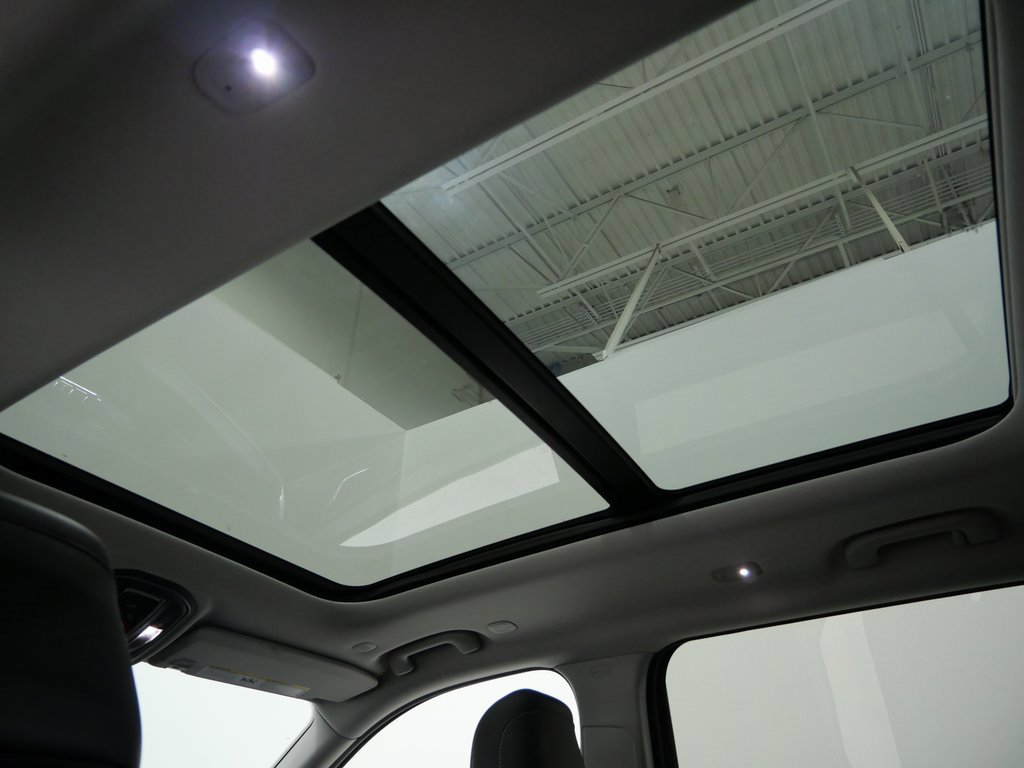 Used 2022 Jeep Grand Cherokee L Limited image 4