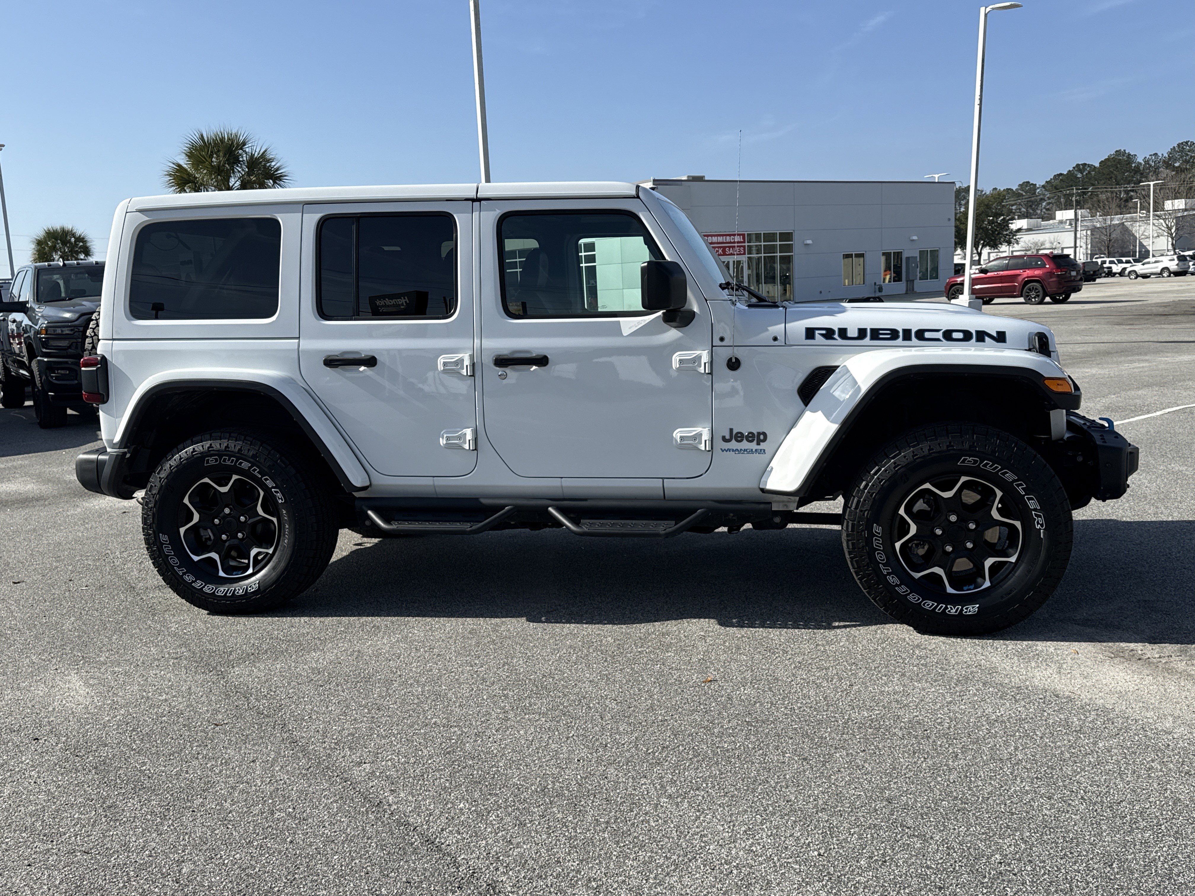 Used 2022 Jeep Wrangler Unlimited Rubicon 4xe w/ Steel Bumper Group image 18