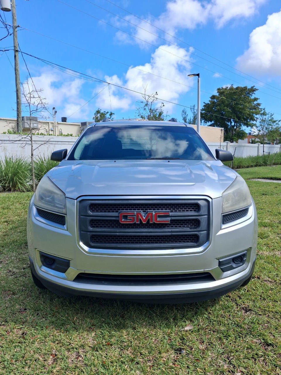 Used 2013 GMC Acadia SLE image 3