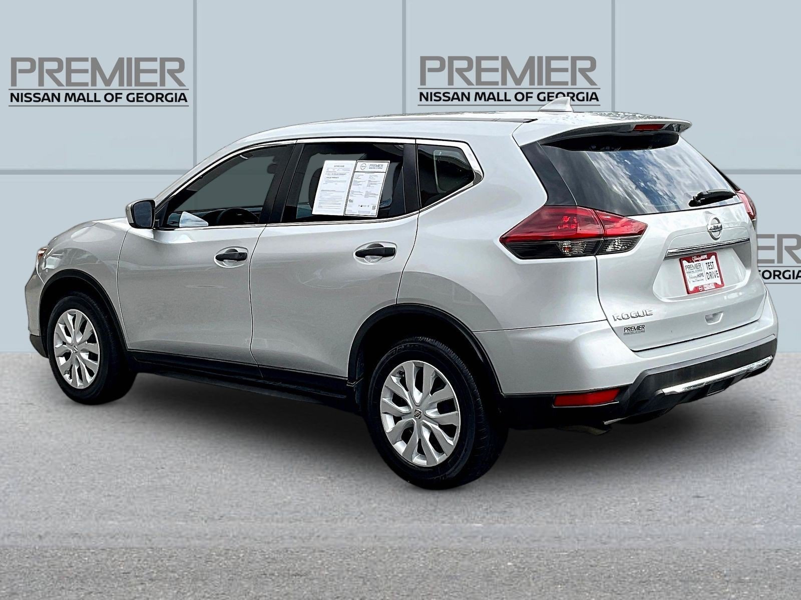 Used 2019 Nissan Rogue S FWD image 5