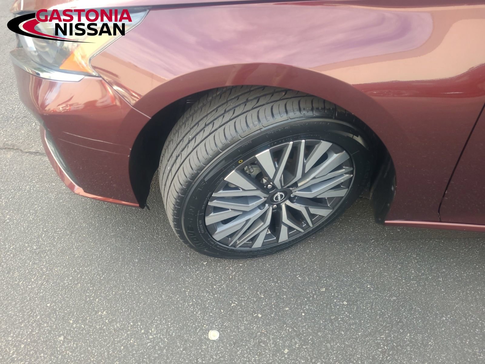 Used 2024 Nissan Altima 2.5 SV video 3