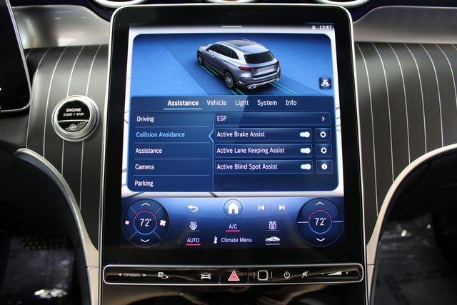 Used 2024 Mercedes-Benz GLC 300 image 28