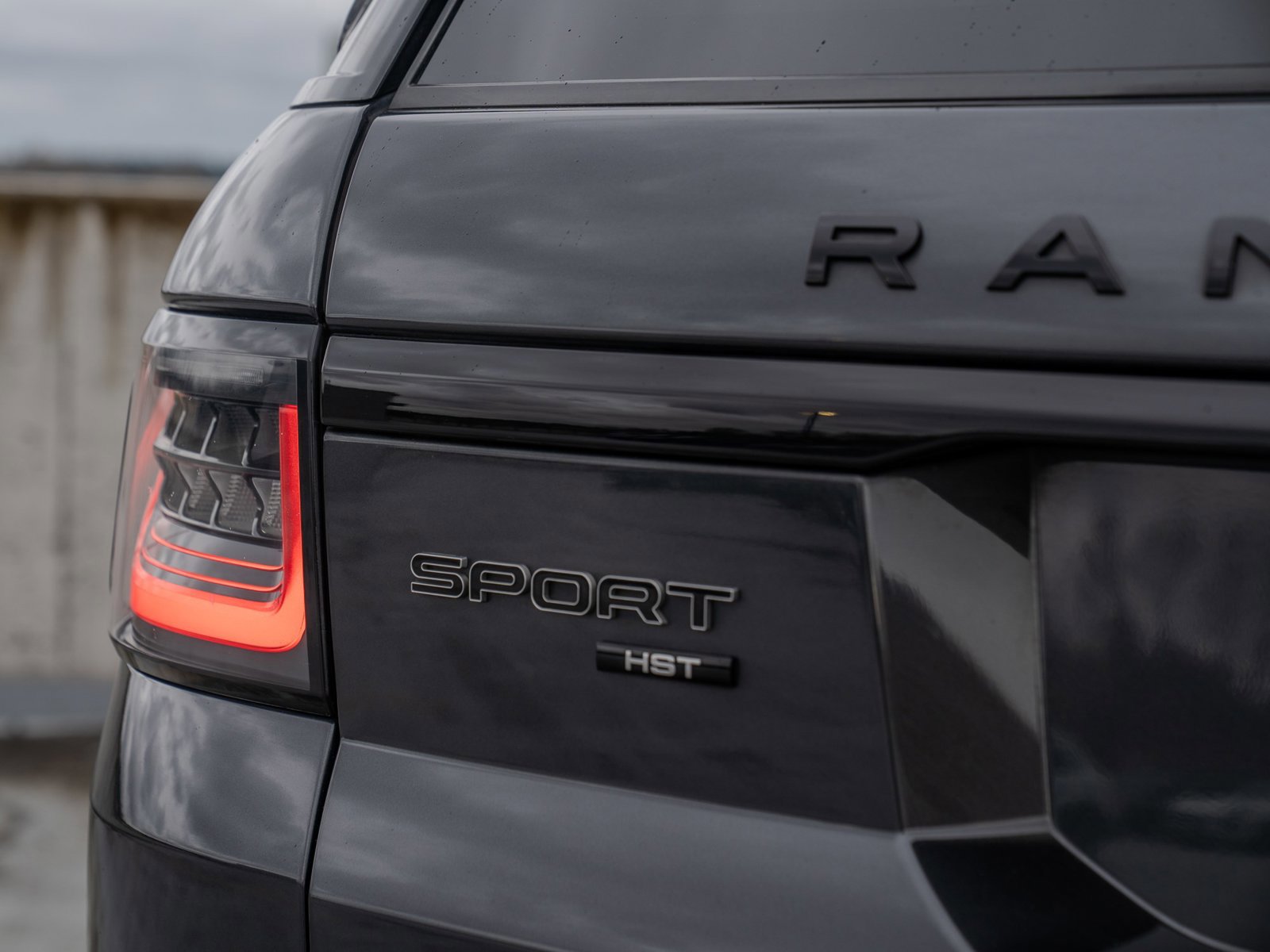 Used 2021 Land Rover Range Rover Sport HST image 10