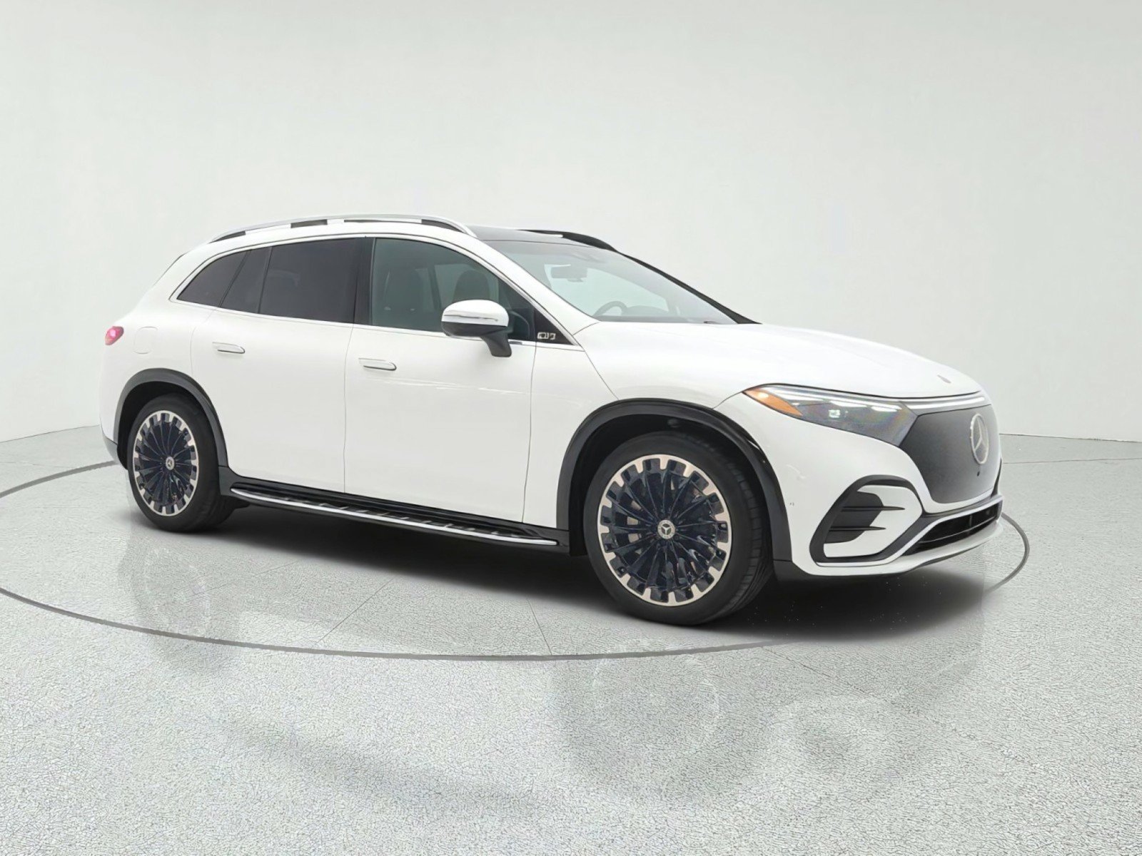 New 2027 Mercedes-Benz EQS 400 4MATIC SUV image 3