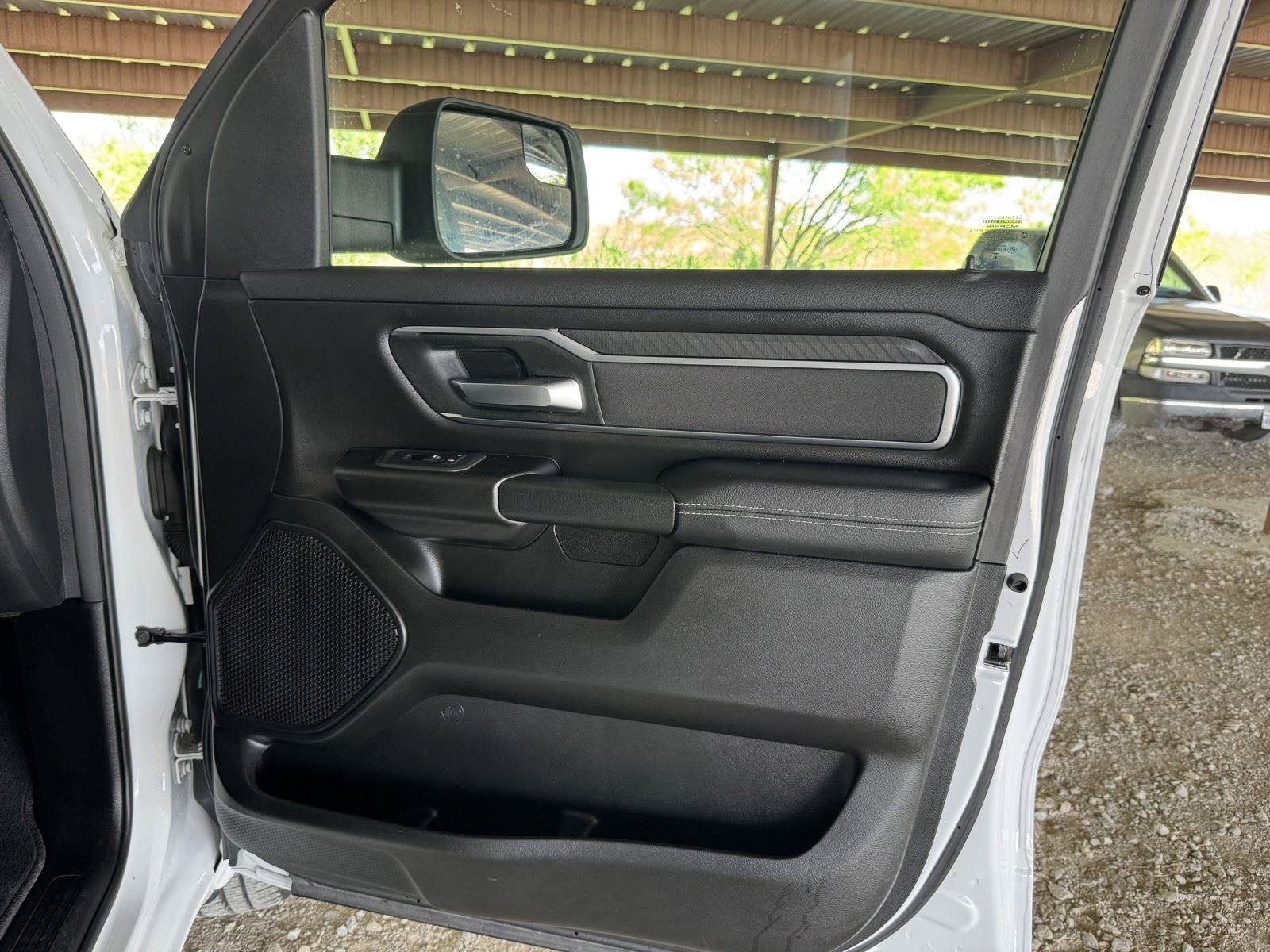 Used 2025 RAM 1500 Big Horn AWD/4WD image 40