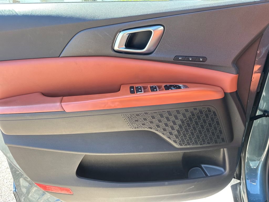 Used 2025 Kia Carnival SX image 14