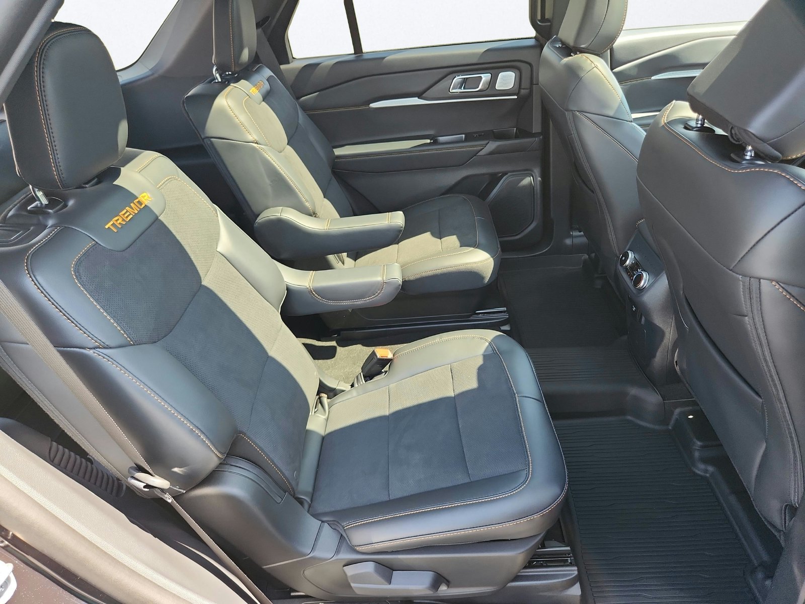 New 2026 Ford Explorer Tremor w/ Tremor Ultimate Package AWD/4WD image 31