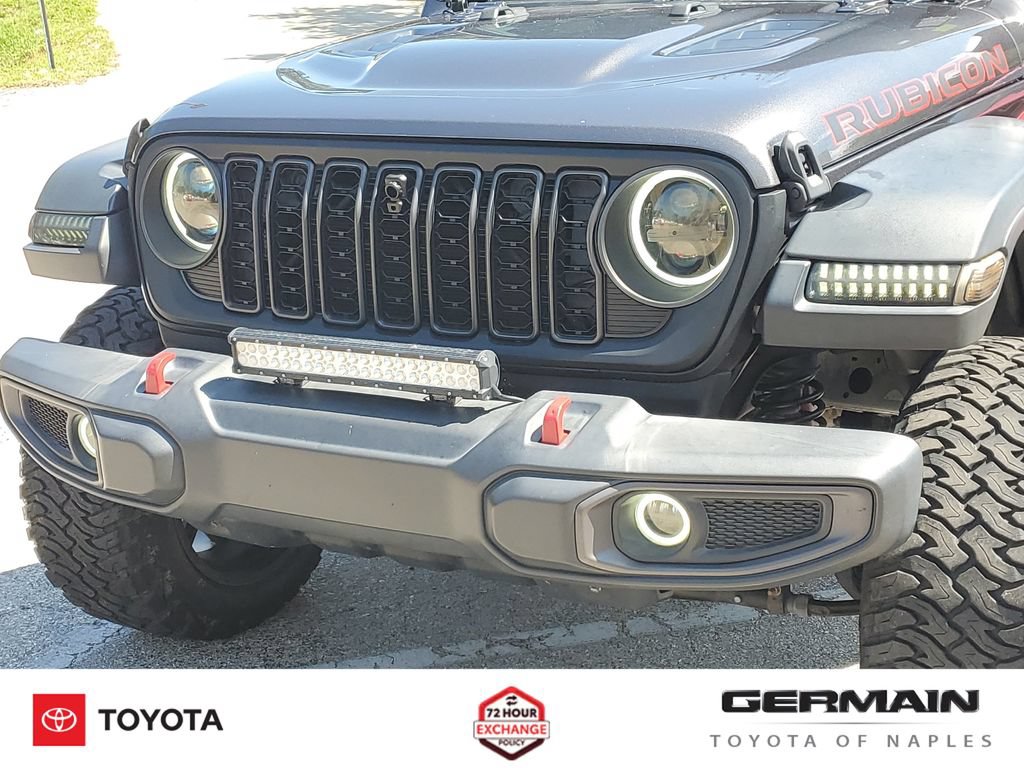 Used 2023 Jeep Gladiator Rubicon AWD/4WD image 15