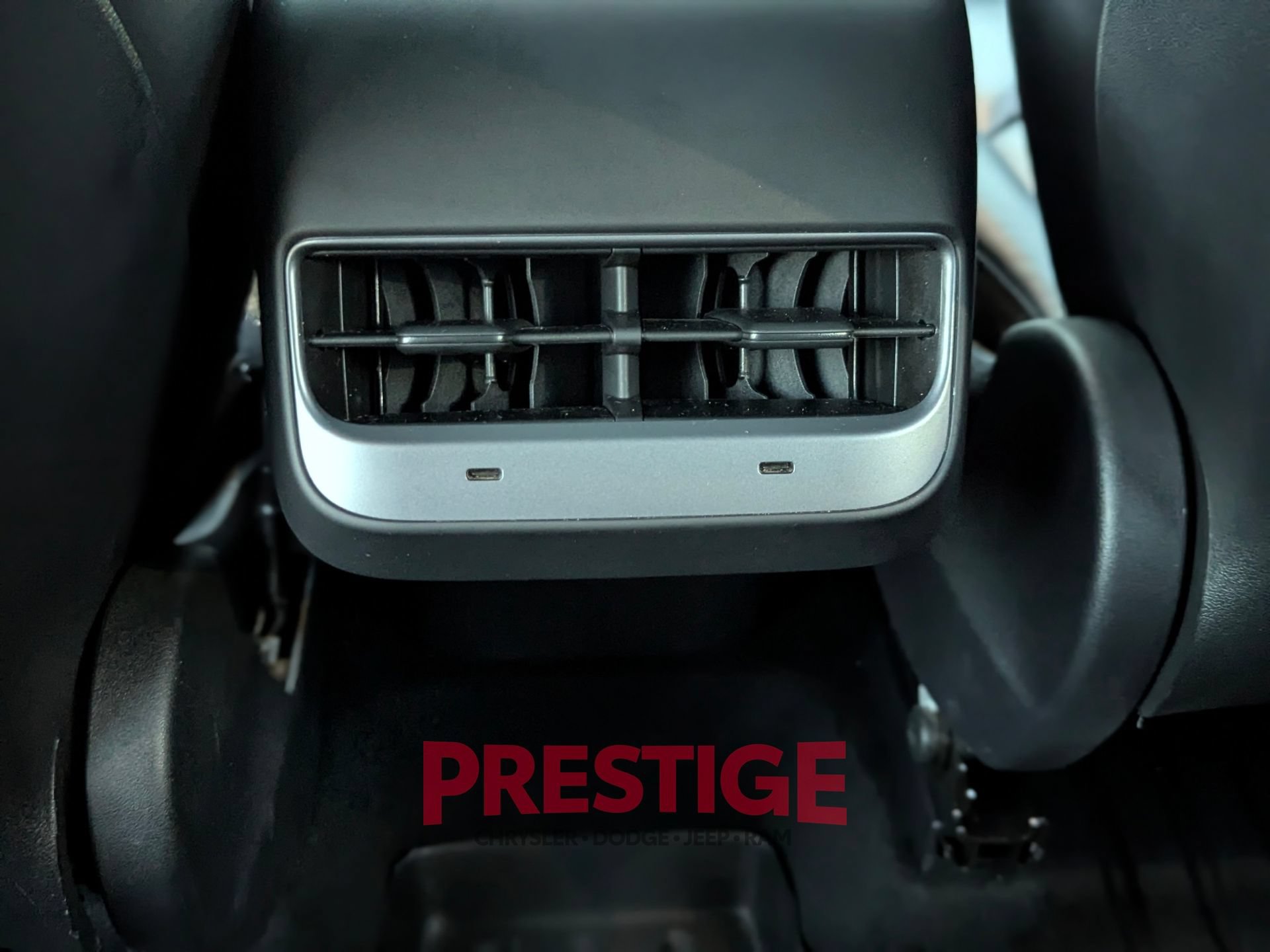 Used 2023 Tesla Model Y Performance AWD/4WD image 30