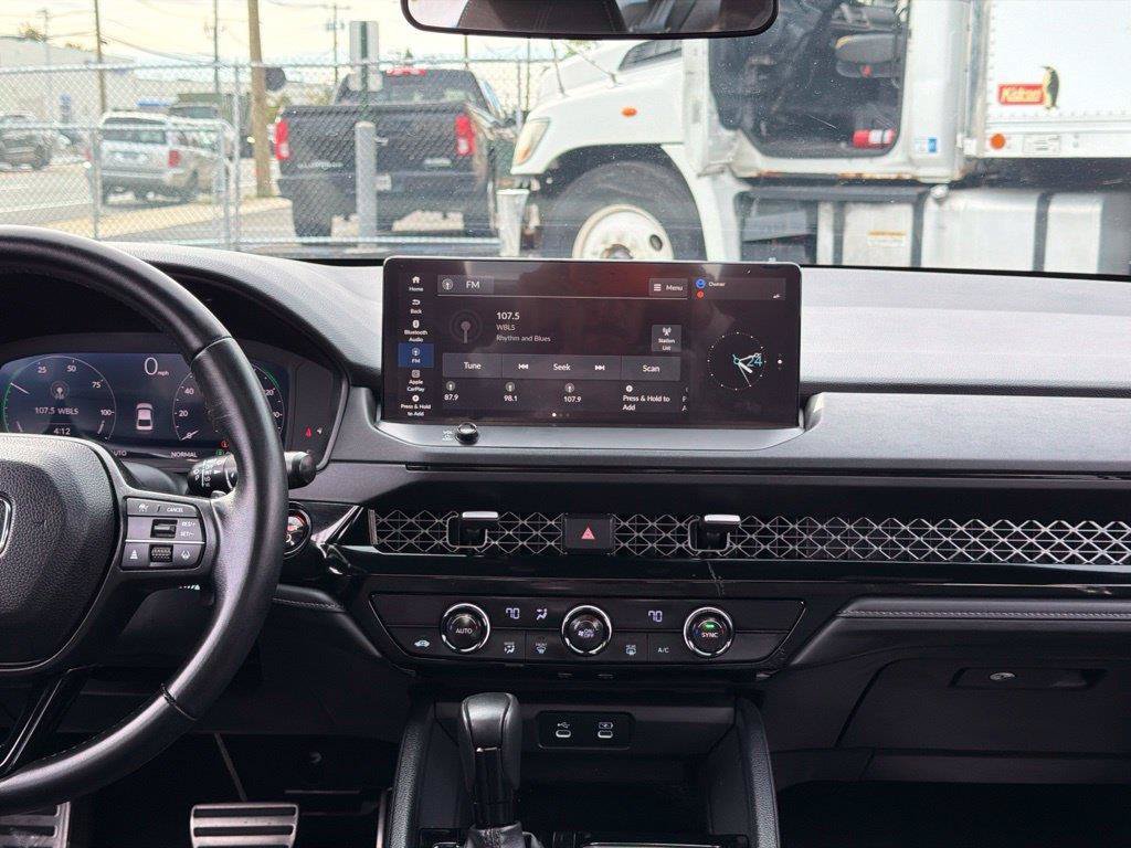 Used 2024 Honda Accord Sport image 22