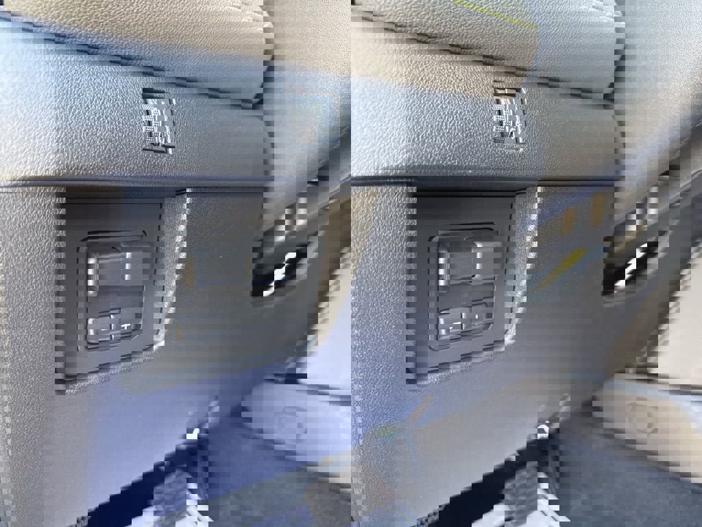 New 2026 Chevrolet Colorado ZR2 w/ Technology Package image 19