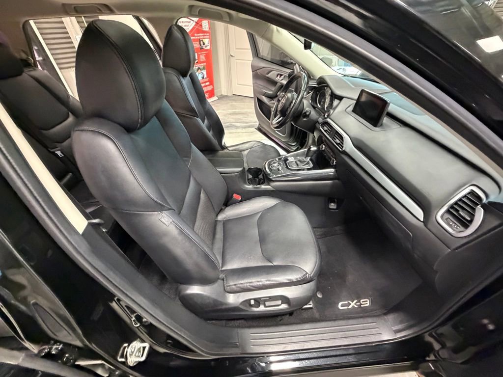 Used 2018 MAZDA CX-9 Touring w/ Touring Premium Package image 42