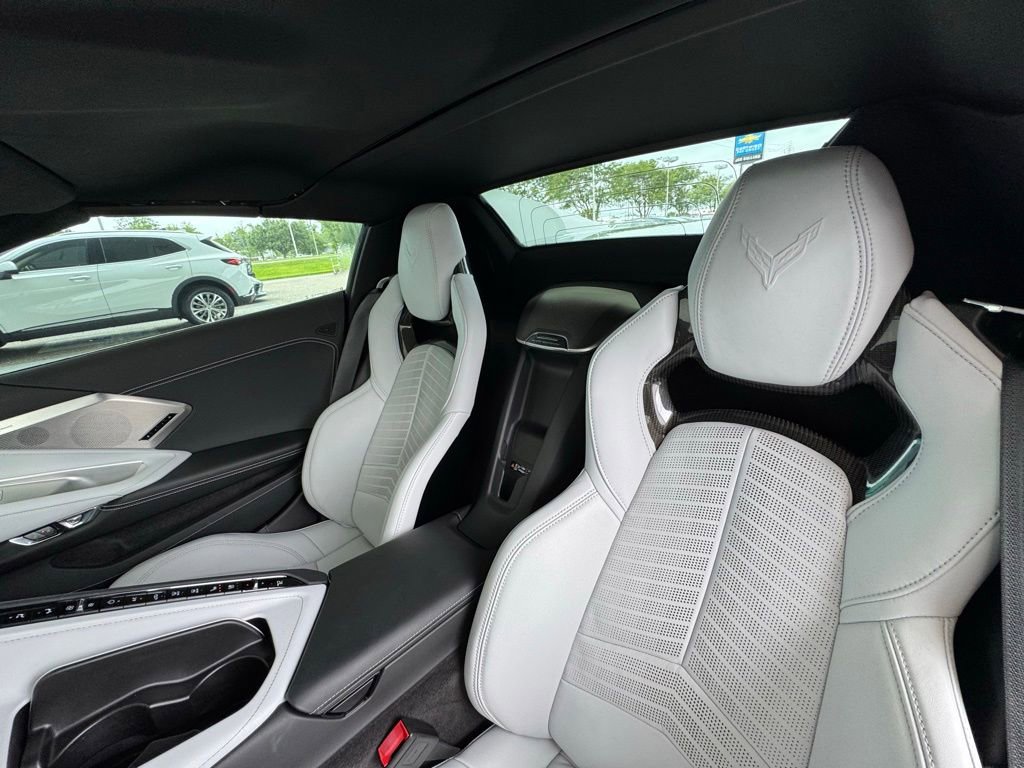 Certified 2022 Chevrolet Corvette Stingray Preferred Conv RWD image 17