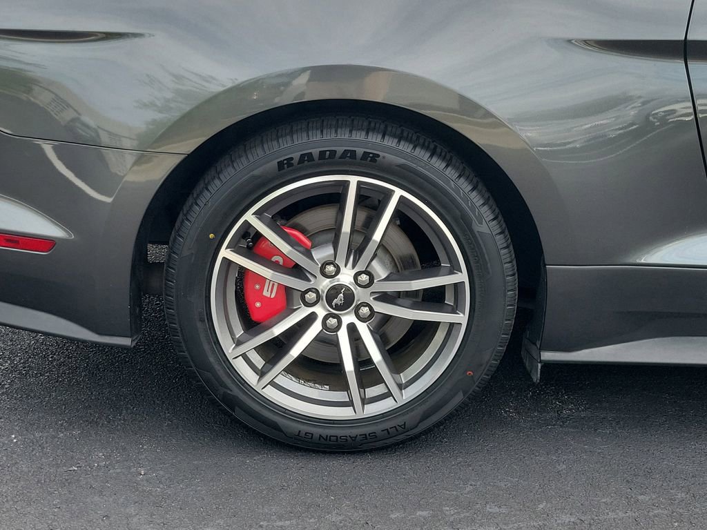 Used 2016 Ford Mustang GT Premium RWD image 10