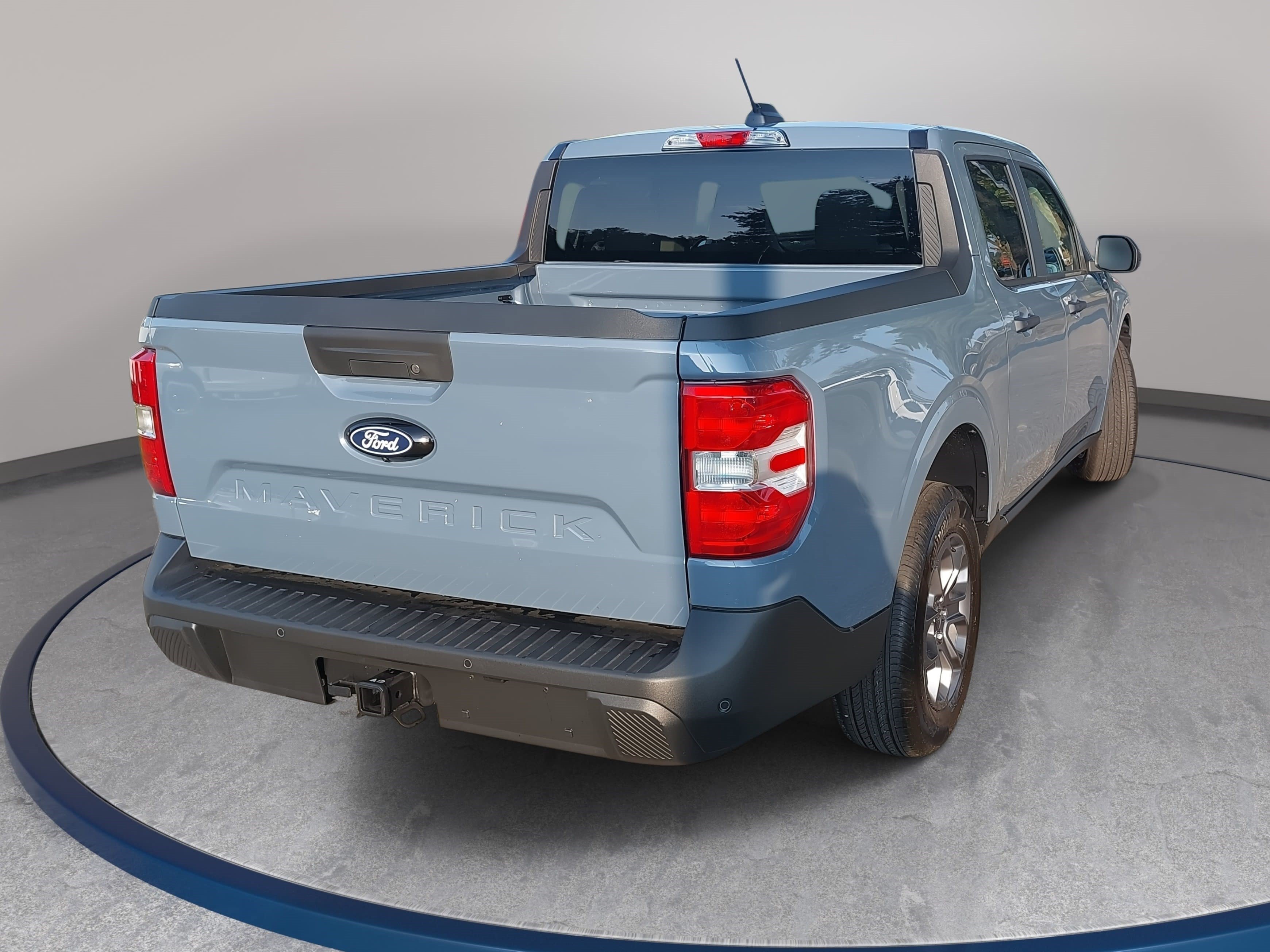 New 2026 Ford Maverick XLT w/ XLT Luxury Package FWD image 5