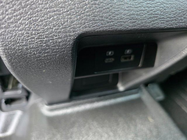 Used 2023 Mitsubishi Outlander SEL image 19