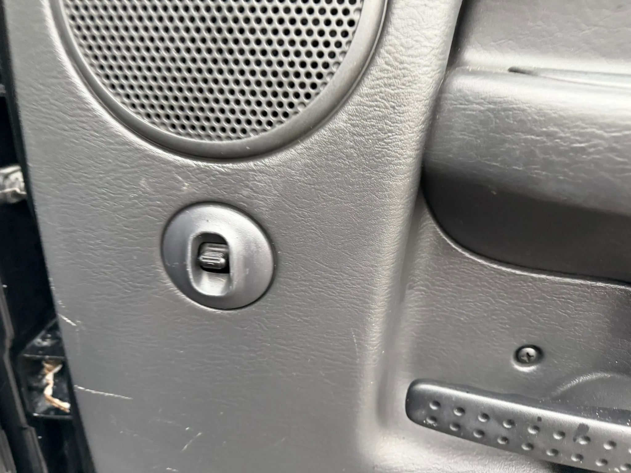 Used 2005 Dodge Ram 2500 Truck SLT AWD/4WD image 25