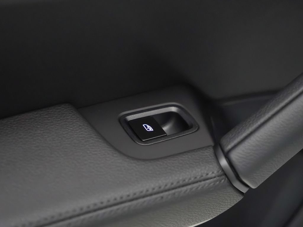 Certified 2026 Porsche Cayenne AWD/4WD image 16