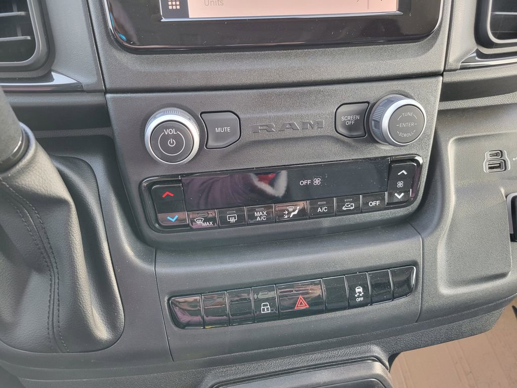 New 2025 RAM ProMaster 1500 w/ Convenience Group FWD image 18