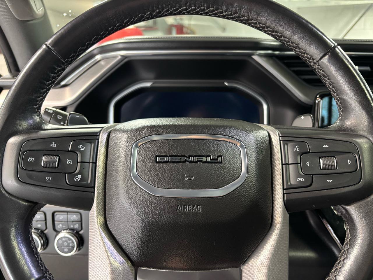 Used 2022 GMC Sierra 1500 Denali w/ Denali Reserve Package AWD/4WD image 33
